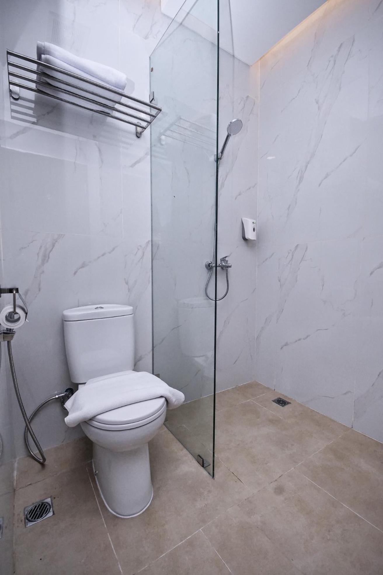 סוקאבומי Grand Permata Hijau Hotel מראה חיצוני תמונה