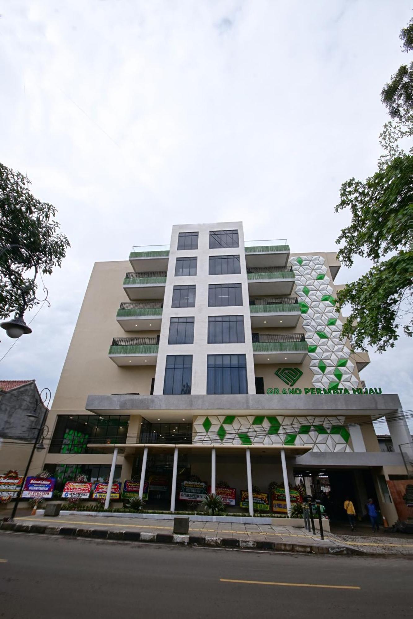 סוקאבומי Grand Permata Hijau Hotel מראה חיצוני תמונה