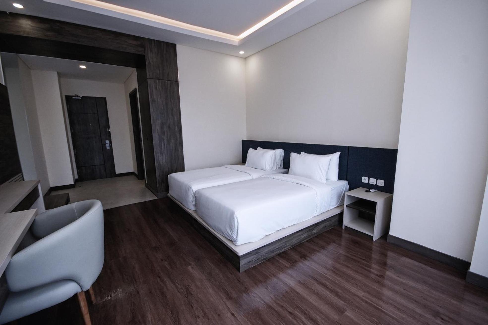 סוקאבומי Grand Permata Hijau Hotel מראה חיצוני תמונה